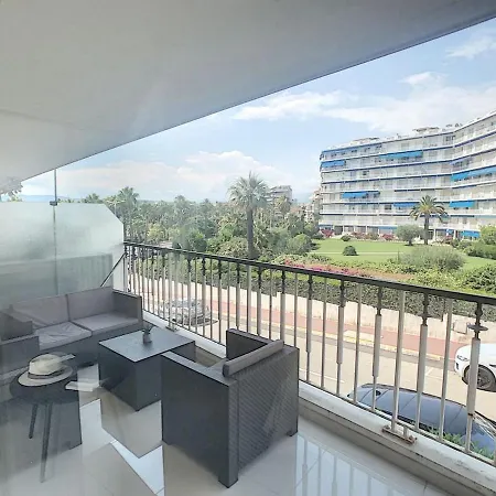 On La Croisette With Terrace