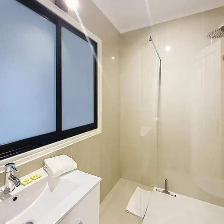 On La Croisette With Terrace Apartment *